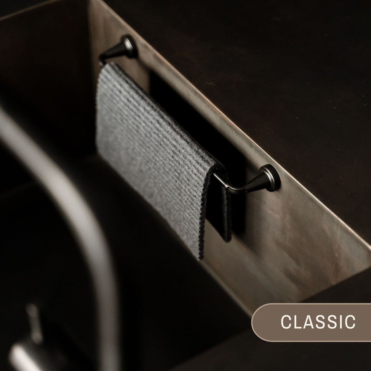 KLASSISCH – Magnetischer Spültuchhalter | mit Gegenmagnet-Befestigung